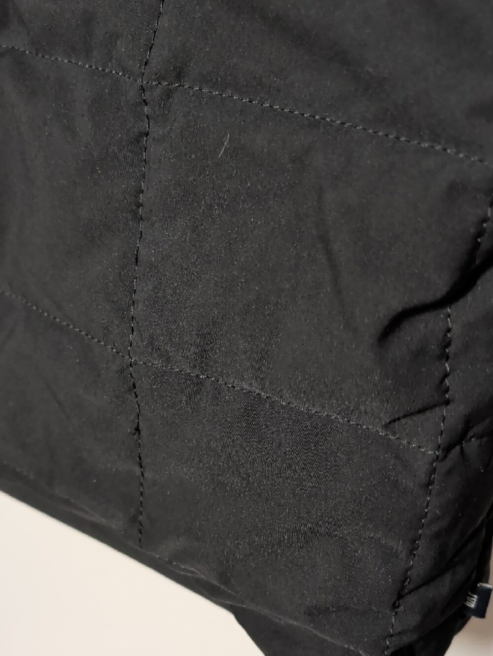 GAP Black Quilted Crossbody Tote - Picture 3 of 9